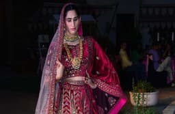 राजस्थान दिवस 30 मार्च को : ब्राइडल और ज्वेलरी शो 'शादियां' में ट्रेडिशनल-हैवी कलेक्शन में दिखीं मॉडल्स, देखें तस्वीरें