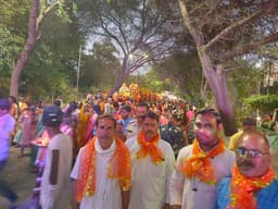 गणगौर को विदाई, ढोल ढमाकों के साथ निकले चल समारोह, पूजा अर्चना के साथ सिर पर गणगौर रखकर नृत्य