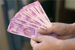 जिनके पास नहीं है बैंक अकाउंट, वो कैसे बदल सकेंगे 2000 रुपए के नोट?