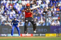 MI vs SRH : हैदराबाद ने मुंबई को दिया 201 रनों का विशाल लक्ष्य, मयंक-विवरांत के अर्धशतक