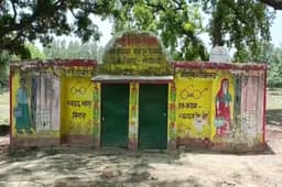 Kaushambi news:शो पीस बने सामुदायिक शौचालय,गांवों में बने शौचालयों में लटकता रहता है ताला, जिम्मेदार बेखबर