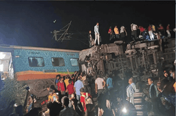 ओडिशा के बालासोर में ट्रेन हादसा: 350 यात्री जख्मी, 50 की मौत की खबर, हेल्पलाइन नंबर जारी