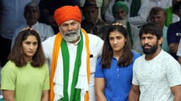 Brij Bhushan Singh: खिलाड़ी नेताओं के साथ जाएंगे…तो हम इनका साथ नहीं देंगे, पहलवानों से नाराज हुए खाप और किसान संगठन