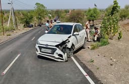 Rajasthan Big news: डोडा-चूरा तस्करों ने बाइक सवार को कुचला, कार छोड़ भागे