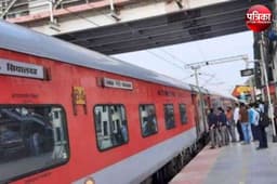 Kaushambi News: सियालदह-अजमेर एक्सप्रेस ट्रेन में लगी आग, देखें वीडियो