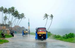 Monsoon Alert : भारी बारिश के साथ केरल पहुंचा मानसून