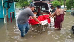 एक घंटे की झमाझम बारिश, अस्पताल परिसर सहित शहर घरों में घुसा पानी
