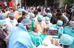 कांग्रेस नेता रामेश्वर डूडी को जयपुर से ले गई एयर एंबुलेंस, गुरुग्राम स्थित मेदांता अस्पताल में भेजे गए