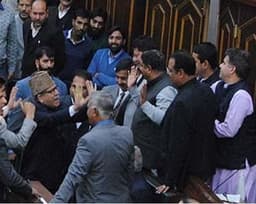 ‘पाकिस्तान जिंदाबाद’ कहने वाले सांसद पर खफा हुए CJI तो वकील सिब्बल ने झाड़ लिया पल्ला, अब अकबर लोन को देना होगा SC में हलफनामा