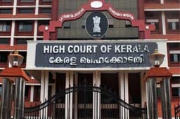 Kerala: मंदिर पर नहीं फहरेगा भगवा झंडा! हाईकोर्ट ने दिया आदेश, जानिए क्यों?