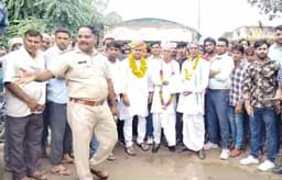 किसानों ने निकाली रैली, कहा-चुनाव से पहले हो कर्ज माफ....देखे वीडियों