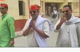 UP Politics: सैफई पहुंचते  विधायक सुधाकर सिंह का ओमप्रकाश राजभर को लेकर बड़ा दावा