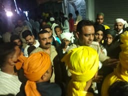 बरेली में धार्मिक जुलूस के रास्ते को लेकर टकराव, दोनों पक्षों में तनाव, पुलिस फोर्स तैनात
