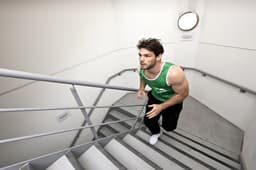 Health Alert : रोज 50 सीढिय़ां चढऩे से 20 फीसदी कम हो जाता है हृदय रोग का खतरा