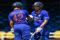 ND vs NZ : कप्तान धवन ने दूसरे वनडे में किए दो बड़े बदलाव, भारत की सधी शुरुआत के बीच बारिश से रुका मैच