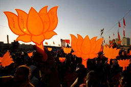 गुजरात चुनाव में भाजपा के सबसे अधिक उम्मीदवार हैं करोड़पति, दूसरे पर कांग्रेस