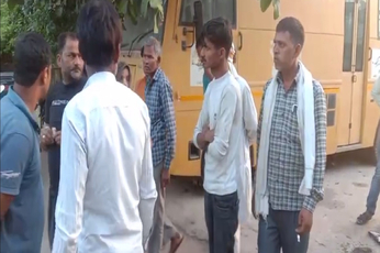 Dholpur : निर्माणाधीन मकान की छत गिरने से दो मजदूरों की मौत, आधा दर्जन मजदूर
घायल