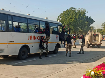 जयपुर एयरपोर्ट पर यात्री सुरक्षा में तैनात सीआईएसएफ के 23 साल पूरे