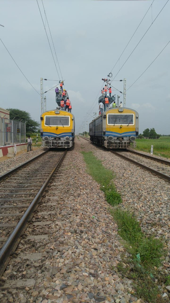 31 मार्च 2024 से रेलवे ट्रेक पर विद्युतीकरण ट्रेन ही दौड़ेगी