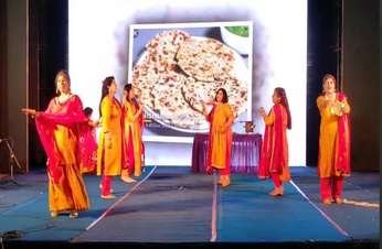 देखें Video...सिंधी नाटक होजमालो का प्रभावी मंचन, आठ रंगों में दिखाई संस्कृति