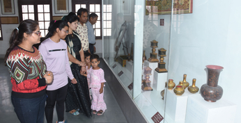 राजस्थान दिवस पर रसिकप्रिया चित्रावली प्रदर्शनी आयोजित