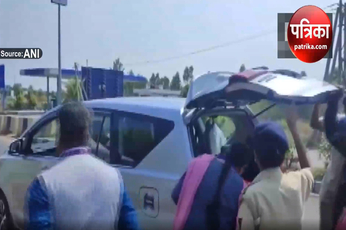 चुनाव आयोग के फ्लाइंग स्क्वाड ने  कर्नाटक के सीएम की कार को रोककर ली तलाशी, देखें वीडियो
