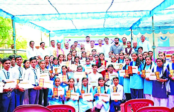 84 मेधावी छात्र-छात्राओं का मैडल व प्रमाण पत्र देकर किया गया सम्मान