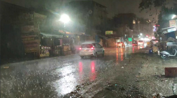 अजमेर मौसम अपडेट : देर रात रात तूफानी हवाओं के साथ झूमे बदरा