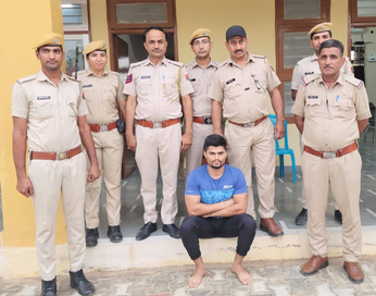 व्यापारियों से फिरौती मांगने वाले रितिक बॉक्सर को हनुमानगढ़ लेकर आई पुलिस