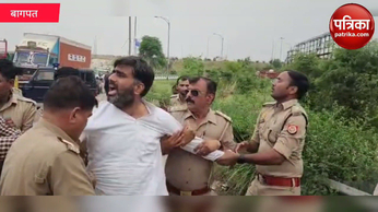 सहारनपुर जा रहे अतुल प्रधान को पुलिस ने रोका, खींचा-तानी के बाद धक्का-मुक्की का वीडियो वायरल