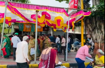 VIDEO: जमालपुर में लगे कैम्प: घर के निकट राशन कार्ड