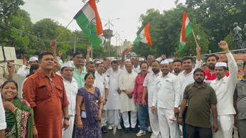 बांसवाड़ा में कांग्रेस ने निकाली पदयात्रा