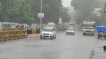 Video...उदयपुर में हुई खंड बारिश