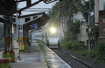 vande bharat train तिरुनेलवेली में वंदे भारत एक्सप्रेस दौड़ने  के लिए तैयार