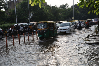 Video.... अहमदाबाद: दूसरे दिन भी बारिश, कई जगहों पर भरा पानी