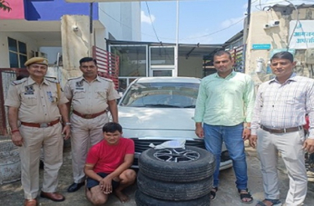 गाड़ियों के टायर और रिम खोलने वाला आरोपी गिरफ्तार