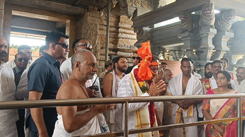 CG CM in Bhadrachalam Temple: मुख्यमंत्री ने किया तेलंगाना में श्रीराम का दर्शन