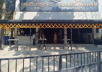 VIDEO देखें बेंगलूरु के एक लोकप्रिय कैफे में हुए ब्‍लास्‍ट का लाइव वीडियो