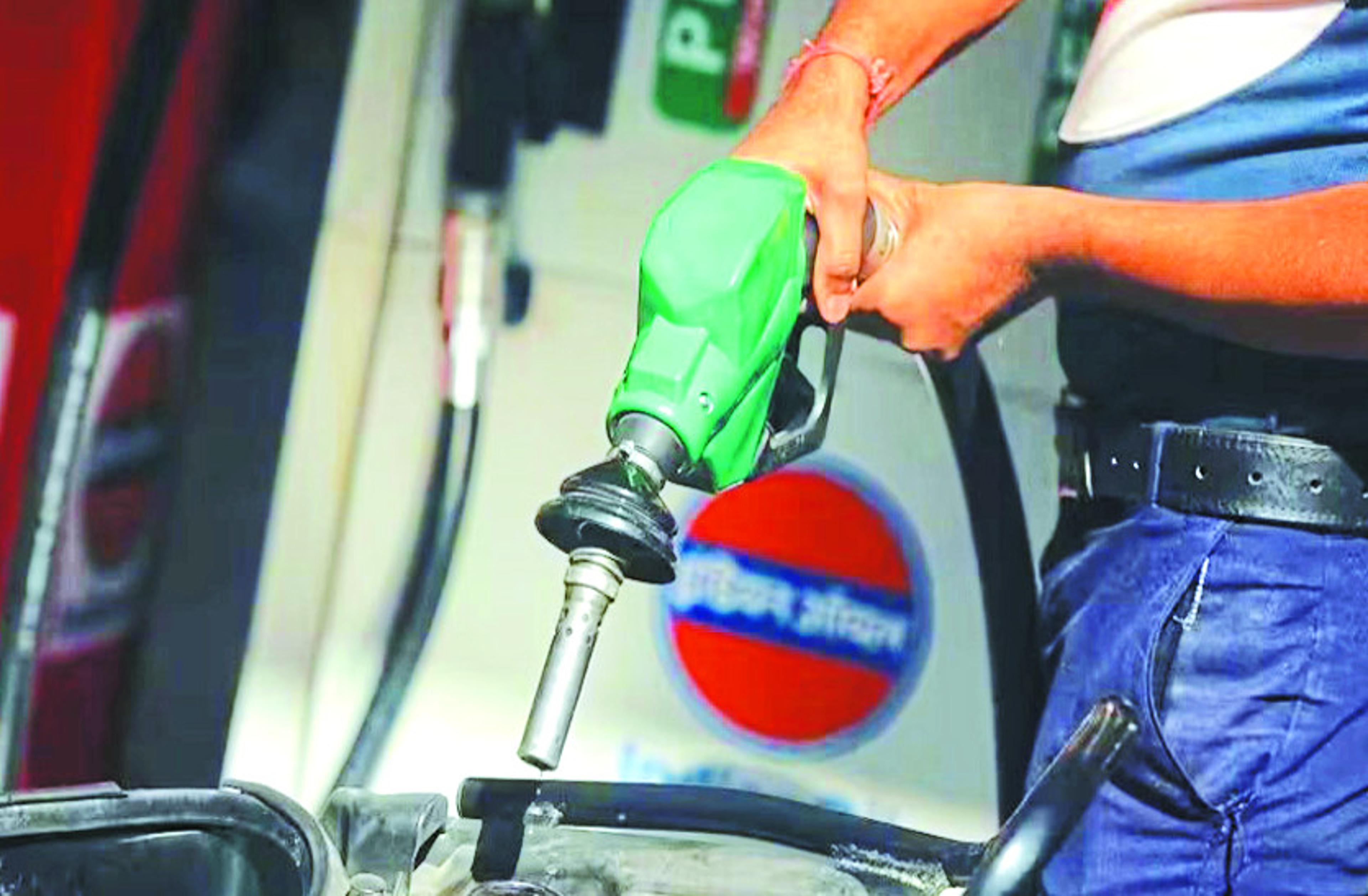 Today Price Petrol Diesel : नई कीमतें जारी, राजस्थान में इतना सस्ता हुआ पेट्रोल, जानिए डीजल के भाव
