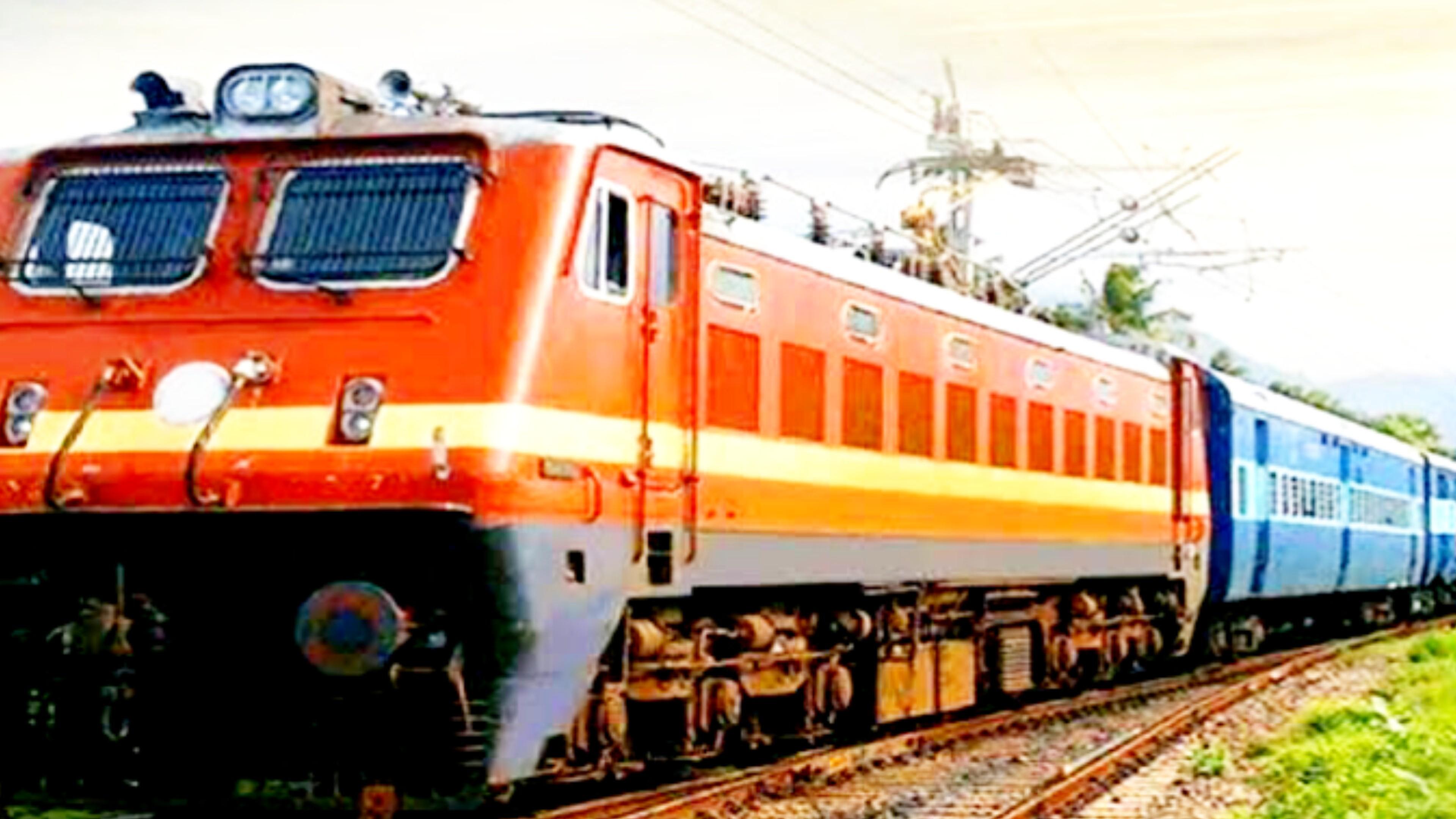 Auraiya news:त्योहारों में घर जाने हुआ आसान, रेलवे प्रशासन ने विशेष ट्रेन चलाने का लिया निर्णय