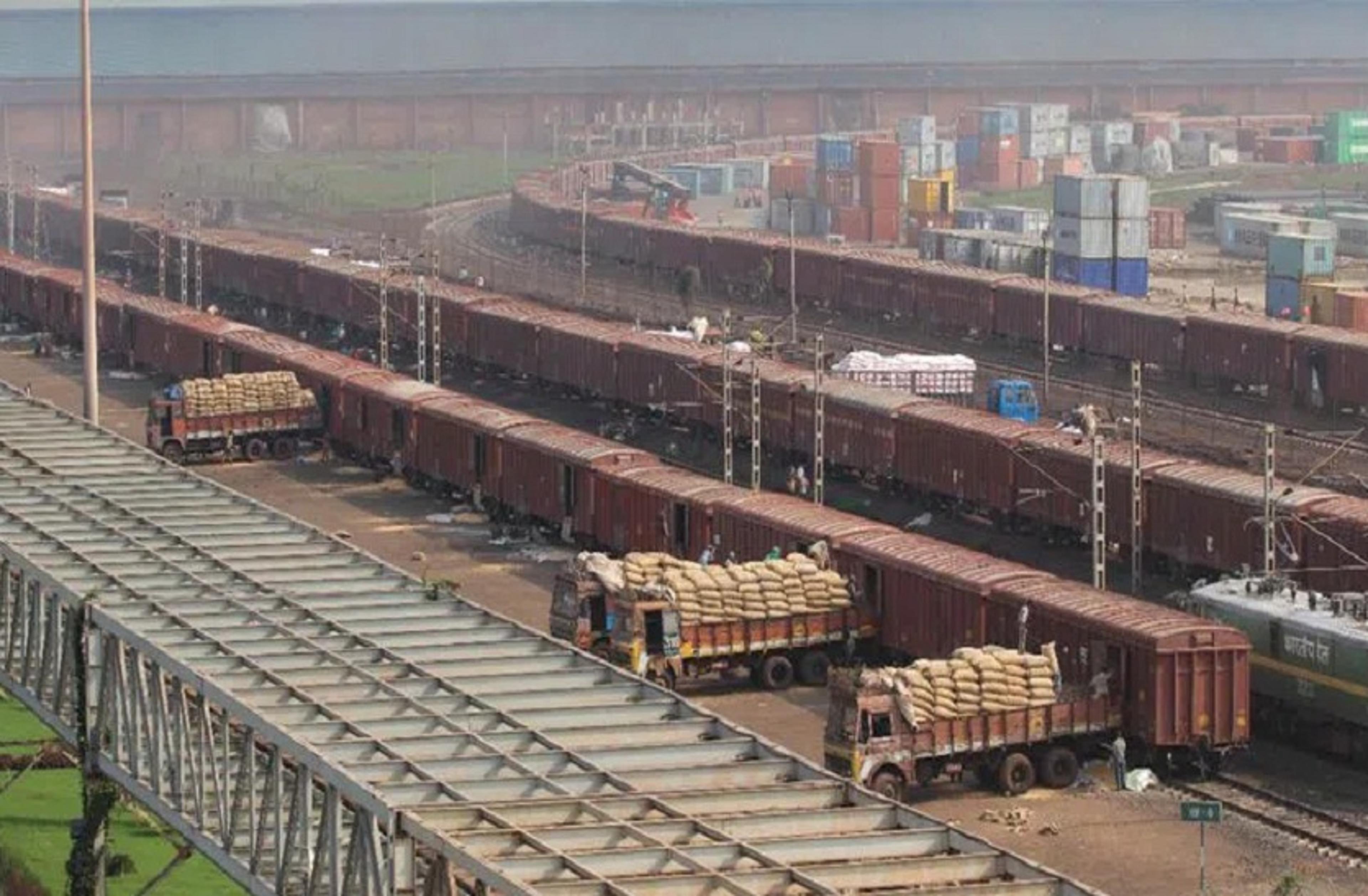 दक्षिण मध्य रेलवे ने नवंबर माह में किया सबसे ज्यादा राजस्व अर्जित