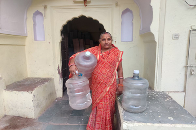जयपुर में पानी को लेकर हाहाकार, 20 रुपए पानी का कैंपर 60 में बिका