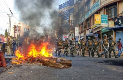 मेघालय में हिंसा के बाद सीएम के घर पर पेट्रोल बम से हमला, गृह मंत्री लखन रिंबुई ने  दिया इस्तीफा