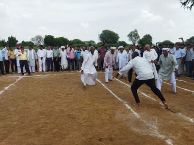 Rajiv Gandhi Rural Olympic Games: शाहपुरा में 80 साल के बुजुर्गों ने भी जोश व उत्साह से कबड्डी में ठोकी ताल, दर्शक रह गए दंग