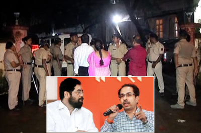 Shiv Sena Uddhav Thackeray-Eknath Shinde Camp Clash in Mumbai