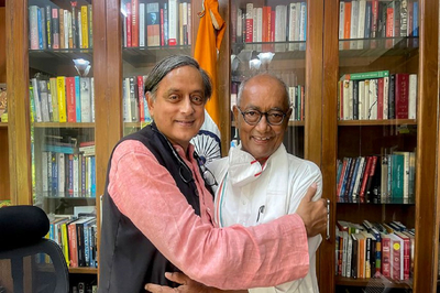 Congress President Polls: ‘Whoever prevails, Congress will win’: Shashi Tharoor on meeting Digvijay Singh
