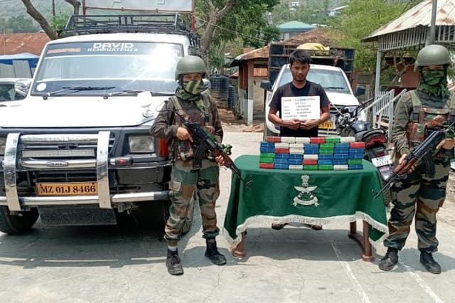 Assam Rifles: असम राइफल्स को मिली बड़ी कामयाबी, जब्त की 9.83 करोड़ रुपये की
ड्रग्स