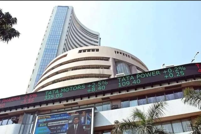 Exit Poll के बाद गदगद हुआ शेयर बाजार, Sensex में 2,700 अंकों की उछाल, Nifty 800
अंक चढ़ा
