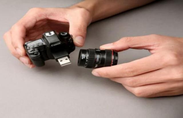 आउटिंग और अंडरवाटर शूटिंग के लिए बेस्ट है ये कैमरा, कीमत महज 2,000 रुपये