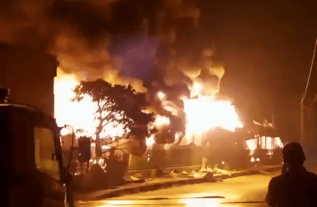 Pakistan Fire: इस्लामाबाद के संडे मार्केट में भीषण आग, 300 दुकानें पलभर में खाक